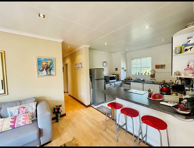 3 BEDROOM APARTMENT RENTED IN PAULSHOF